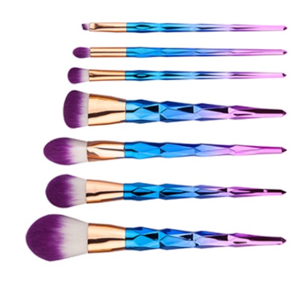 Mermaid Style Fine Bristle Makeup Brushes - Picture 4 of 4
